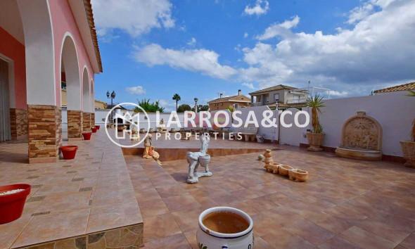 Resale - Detached House/Villa - Cabo Roig - Costa blanca