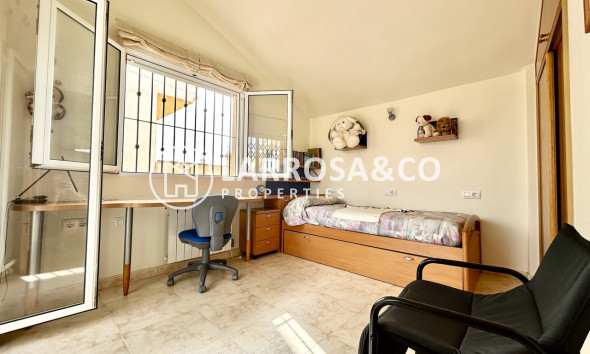Resale - Semi-detached house - Torre de La Horadada - Costa Blanca