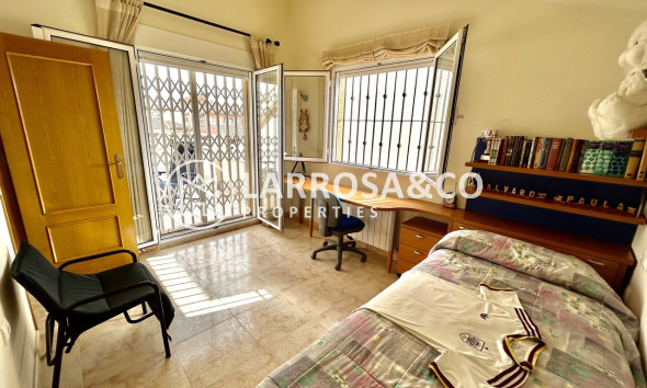 Resale - Semi-detached house - Torre de La Horadada - Costa Blanca