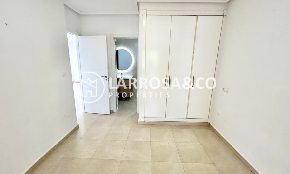 Reventa - Apartamento - Villamartin - Costa Blanca