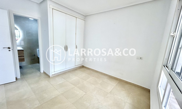 Reventa - Apartamento - Villamartin - Costa Blanca
