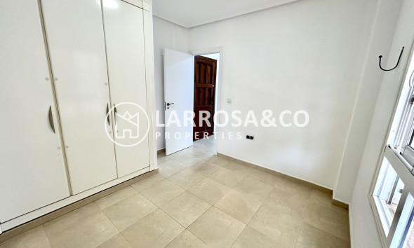 Reventa - Apartamento - Villamartin - Costa Blanca