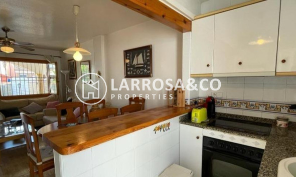 Resale - Semi-detached house - Pilar de la Horadada - Pueblo Latino