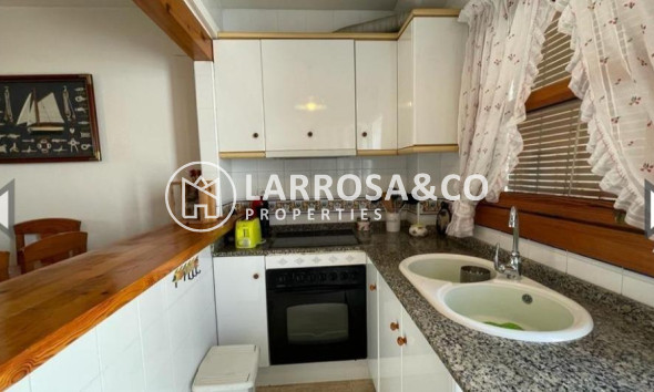 Resale - Semi-detached house - Pilar de la Horadada - Pueblo Latino