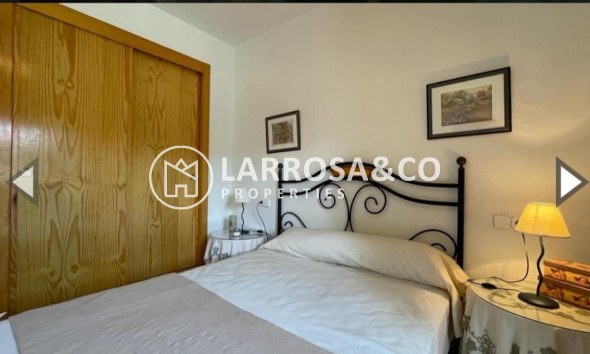 Resale - Semi-detached house - Pilar de la Horadada - Pueblo Latino