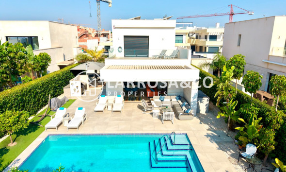 A Vendre - Villa - Los Montesinos - Costa Blanca
