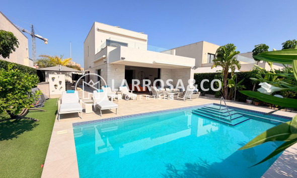 A Vendre - Villa - Los Montesinos - Costa Blanca