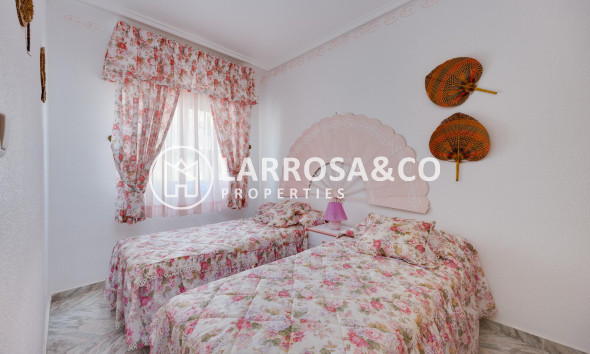 Resale - Apartment - Torrevieja - Torre del moro