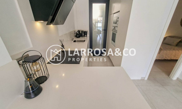 Resale - Detached House/Villa - Villamartin - Costa Blanca
