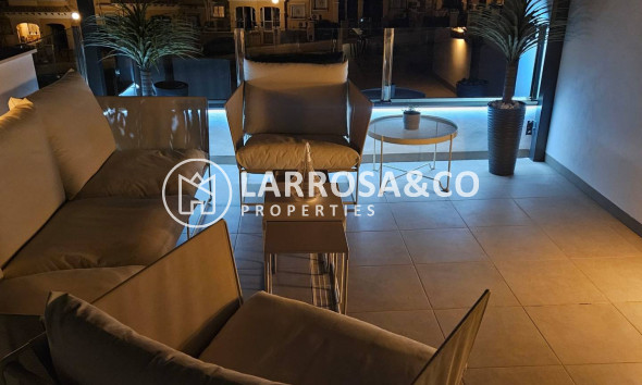 Resale - Detached House/Villa - Villamartin - Costa Blanca