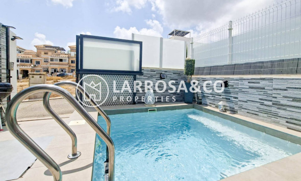 Resale - Detached House/Villa - Villamartin - Costa Blanca