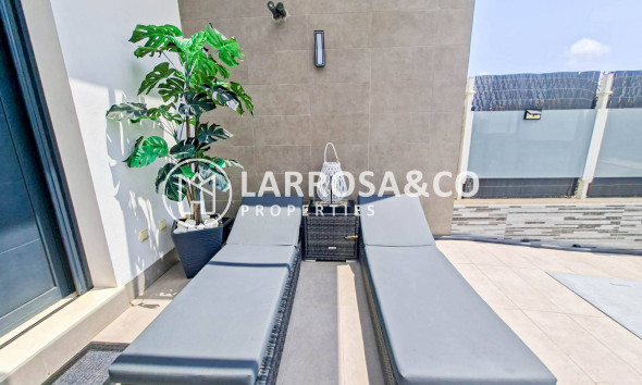 Resale - Detached House/Villa - Villamartin - Costa Blanca