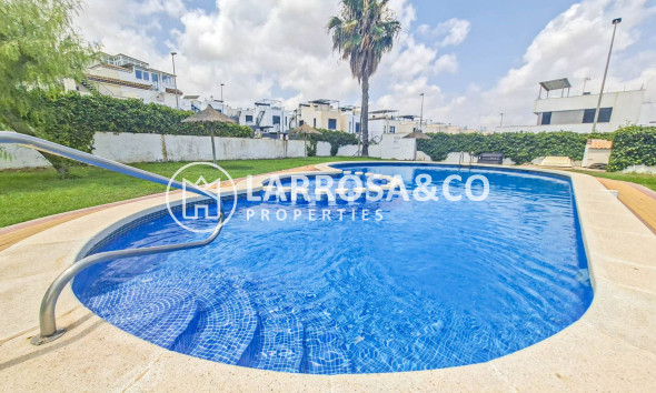 Resale - Detached House/Villa - Villamartin - Costa Blanca