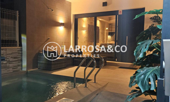 Resale - Detached House/Villa - Villamartin - Costa Blanca
