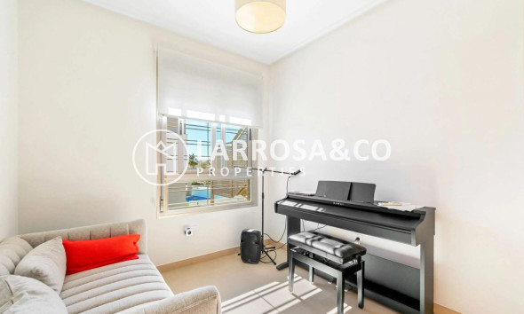 Resale - Penthouse  - Pilar de la Horadada - Costa Blanca