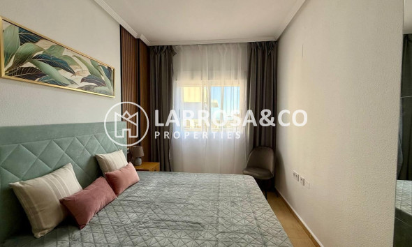Resale - Apartment - Guardamar del Segura - Puerto