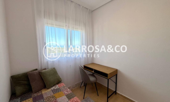 Resale - Apartment - Guardamar del Segura - Puerto
