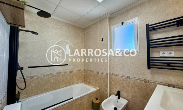 Resale - Apartment - Guardamar del Segura - Puerto