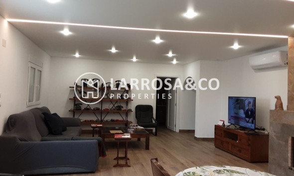 Resale - Detached House/Villa - San Miguel de Salinas - Inland