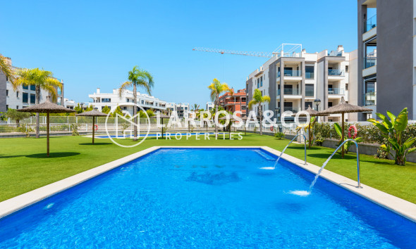 Resale - Apartment - Villamartin - Costa Blanca