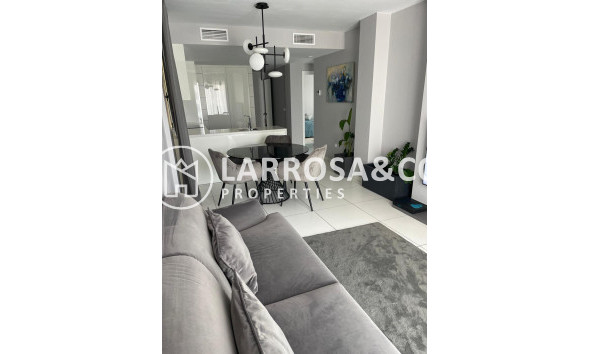 Resale - Apartment - Villamartin - Costa Blanca