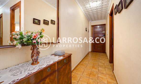Herverkoop - Apartment - Torrevieja - Playa del Acequión