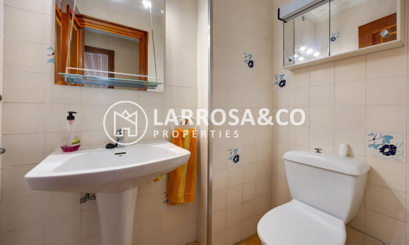 Herverkoop - Apartment - Torrevieja - Playa del Acequión