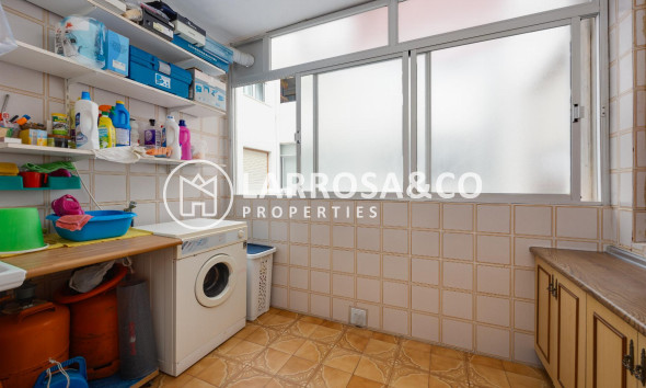 Herverkoop - Apartment - Torrevieja - Playa del Acequión