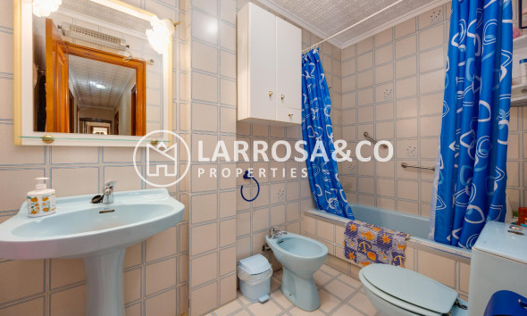 Herverkoop - Apartment - Torrevieja - Playa del Acequión