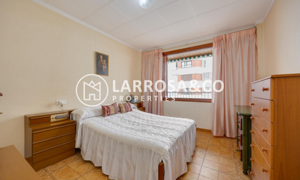 Herverkoop - Apartment - Torrevieja - Playa del Acequión