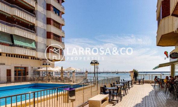 Herverkoop - Apartment - Torrevieja - Playa del Acequión