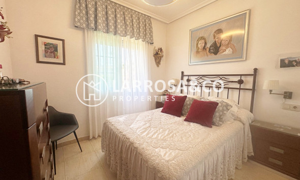 Herverkoop - Bungalow - Torrevieja - Aguas Nuevas