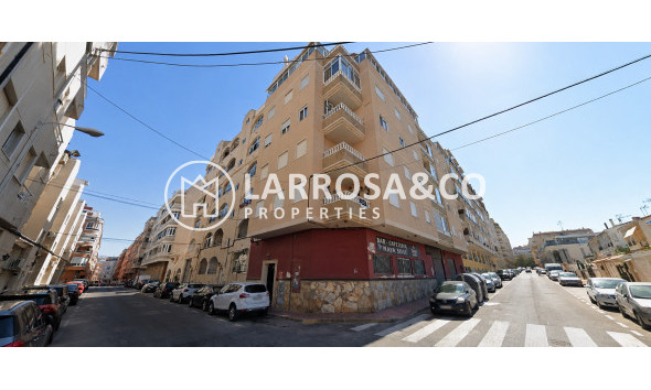 Resale - Apartment - Torrevieja - torrevieja