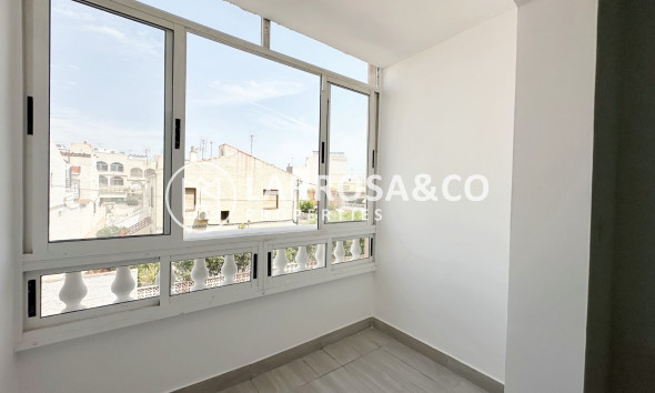 Resale - Apartment - Torrevieja - torrevieja