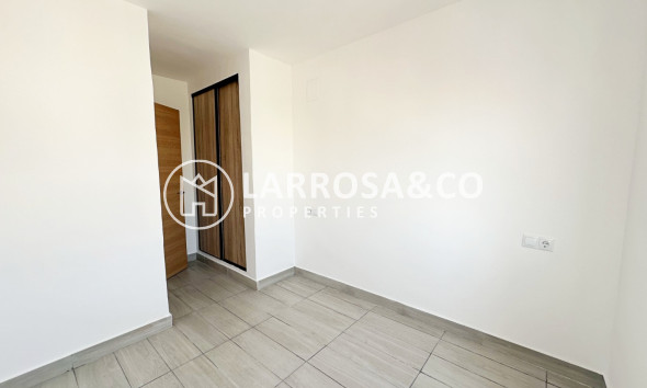 Resale - Apartment - Torrevieja - torrevieja
