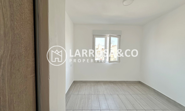 Resale - Apartment - Torrevieja - torrevieja