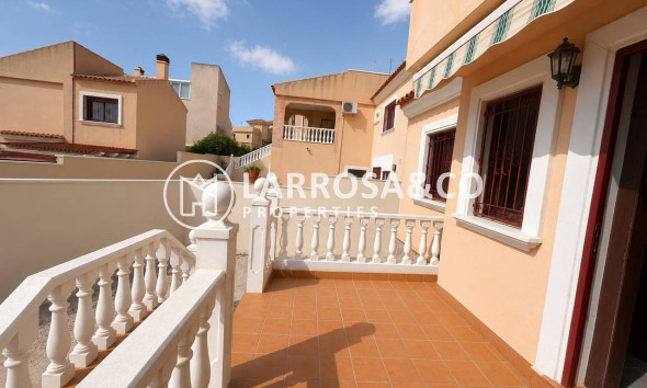 Resale - Detached House/Villa - Villamartin - Costa Blanca