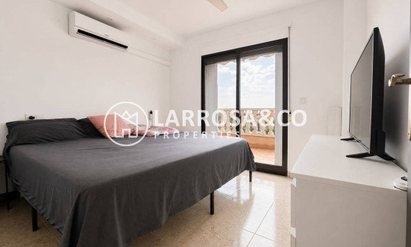 Resale - Detached House/Villa - Villamartin - Costa Blanca