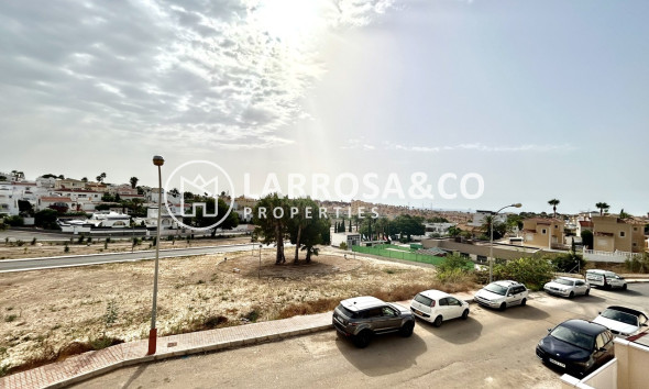 Resale - Detached House/Villa - Villamartin - Costa Blanca