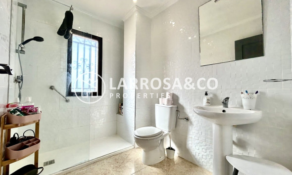 Resale - Detached House/Villa - Villamartin - Costa Blanca