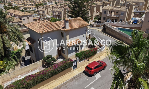 Resale - Detached House/Villa - Villamartin - Costa Blanca