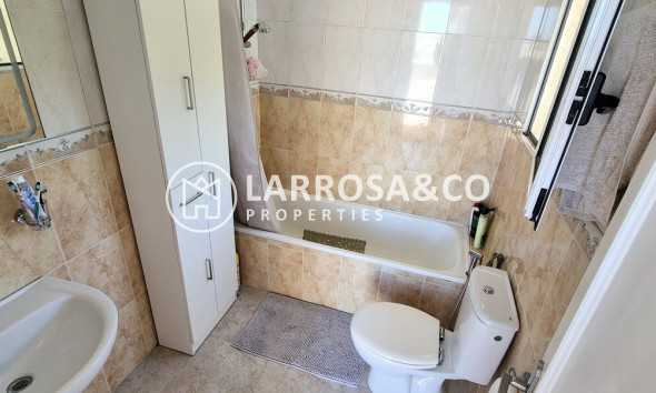 Resale - Detached House/Villa - Villamartin - Costa Blanca