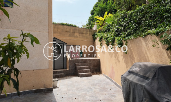 Resale - Detached House/Villa - Villamartin - Costa Blanca