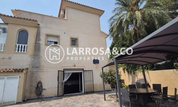 Resale - Detached House/Villa - Villamartin - Costa Blanca