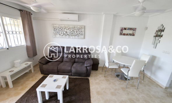 Resale - Apartment - Villamartin - Costa Blanca
