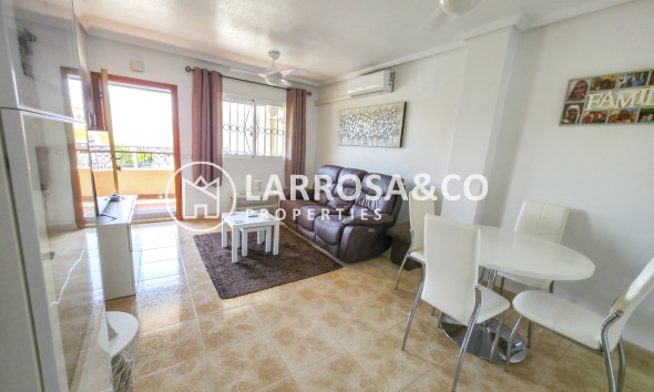Resale - Apartment - Villamartin - Costa Blanca