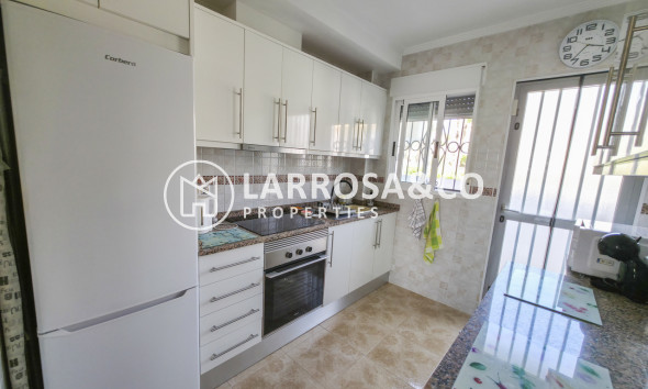 Resale - Apartment - Villamartin - Costa Blanca
