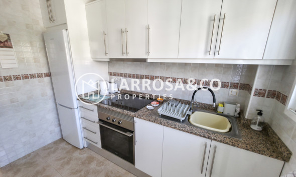 Resale - Apartment - Villamartin - Costa Blanca