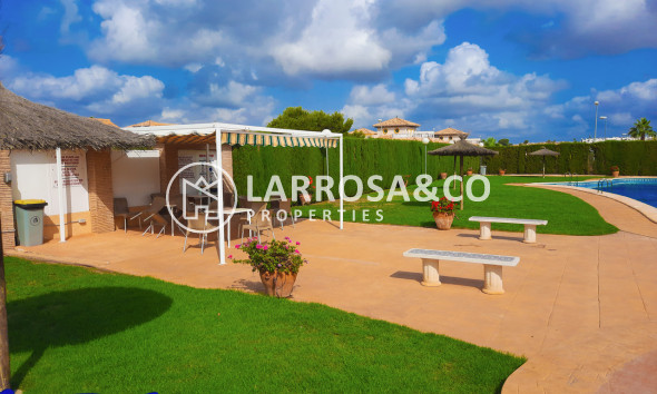 Resale - Apartment - Villamartin - Costa Blanca