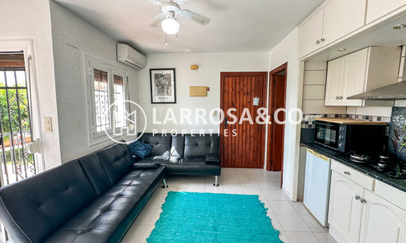 Resale - Bungalow - San Miguel de Salinas - Inland